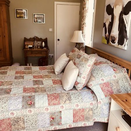 Tresillian House Bed & Breakfast Мелтън Моубрей Екстериор снимка
